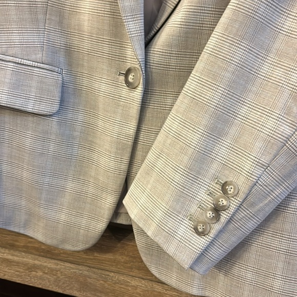 Ann Taylor blazer - Picture 2 of 2